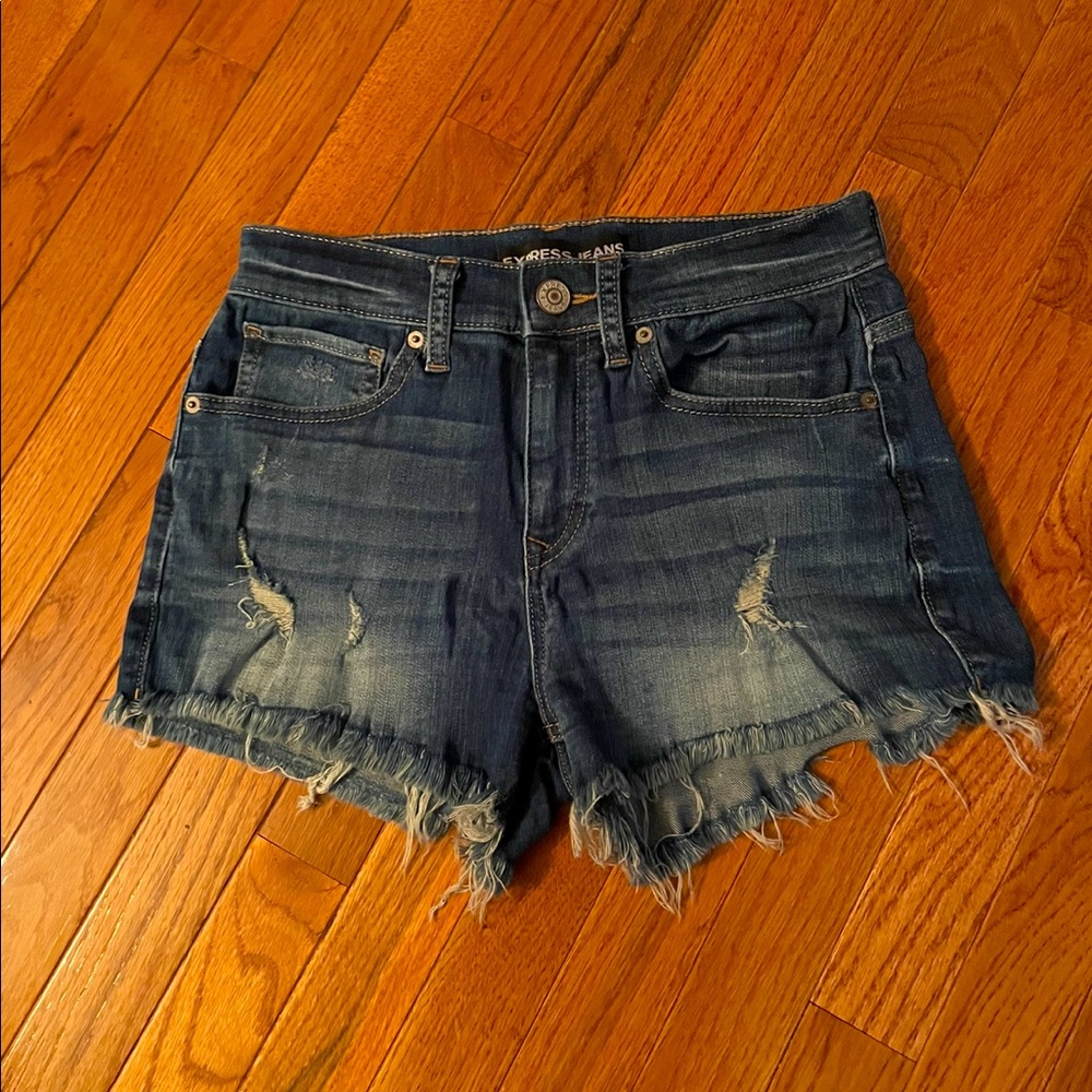 Express distressed DARK WASH Jean Shorts.  Size 6 NBW